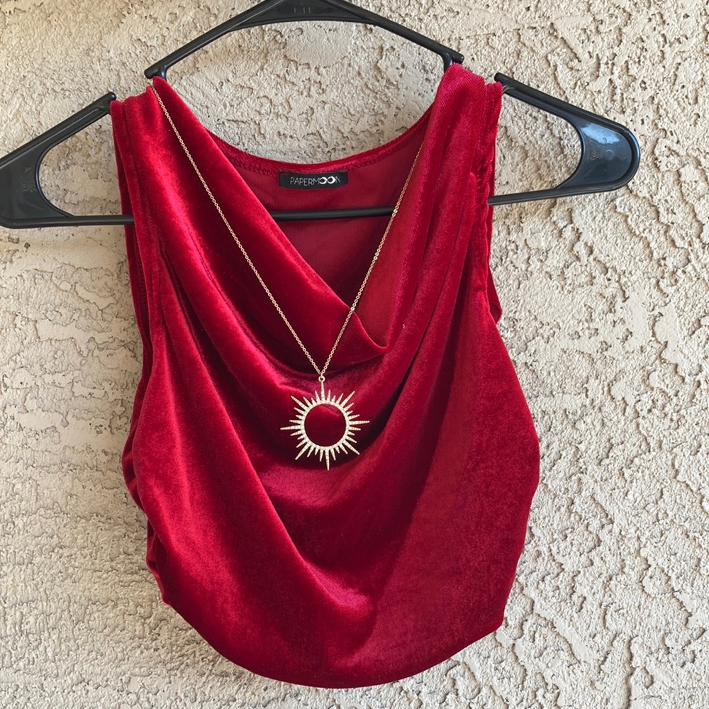 Paper Moon women’s red velvet sleeveless blouse with scrunchy sides